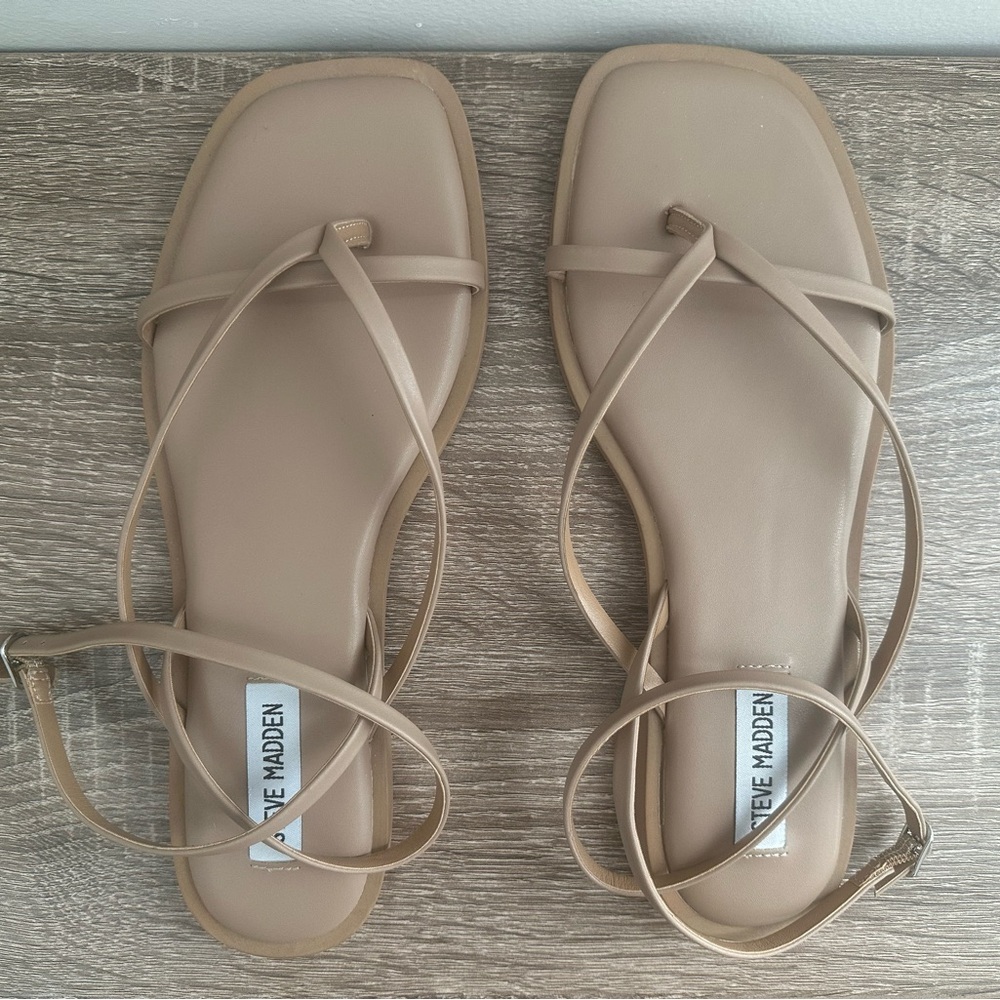 Steve Madden Women’s Agree Sandal Tan Size 9
